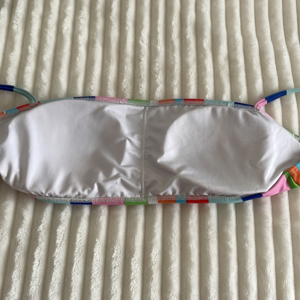 Swim set- Top (M) and Bottom (L) - Picture 4 of 5